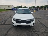 New 2026 Kia Seltos EX image 2