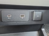 Used 2020 Land Rover Defender 110 SE image 3