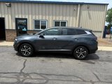 Used 2023 Kia Sportage EX image 3