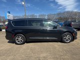 Used 2019 Chrysler Pacifica Limited w/ Advanced Safetytec Group image 4