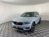 Used 2019 Volvo XC40 T5 Momentum image 5