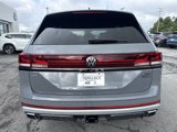 New 2025 Volkswagen Atlas Peak Edition SE image 5