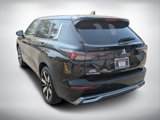 New 2025 Mitsubishi Outlander SE image 3