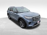 Used 2025 Ford Explorer Active w/ Active Comfort Package image 3
