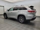 Used 2018 Toyota Highlander XLE image 3