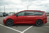 New 2025 Chrysler Pacifica Limited w/ Uconnect Theater Family Group image 2