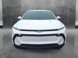 Used 2025 Chevrolet Equinox EV LT w/ Comfort Package image 2