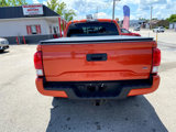 Used 2017 Toyota Tacoma TRD Off-Road image 6
