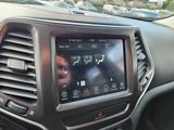 Used 2020 Jeep Cherokee Trailhawk image 3