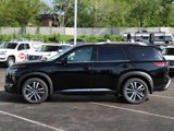 New 2025 Nissan Pathfinder Platinum image 2