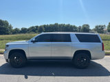 Used 2019 Chevrolet Suburban LT image 2