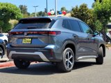 New 2025 Volkswagen Tiguan SE image 3