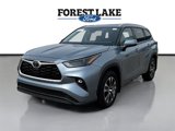 Used 2022 Toyota Highlander XLE image 2