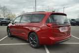 New 2025 Chrysler Pacifica Limited w/ Uconnect Theater Family Group image 3