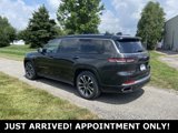 Used 2022 Jeep Grand Cherokee L Overland w/ Luxury Tech Group IV image 3