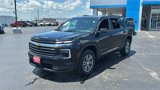 Certified 2025 Chevrolet Traverse LT image 3