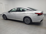 Used 2023 Nissan Altima 2.5 SV image 3