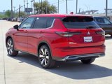 New 2025 Mitsubishi Outlander SE image 3