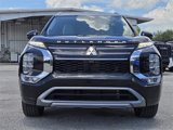 New 2025 Mitsubishi Outlander AWD image 2
