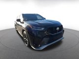 Used 2024 Toyota Highlander XSE image 3
