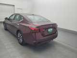 Used 2023 Nissan Altima 2.5 SV image 5