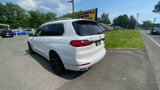 Used 2022 BMW X7 xDrive40i w/ Premium Package image 3