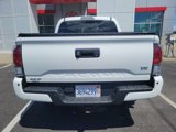 Used 2020 Toyota Tacoma TRD Off-Road image 4