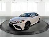 Used 2022 Toyota Camry SE image 2