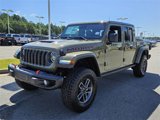 New 2025 Jeep Gladiator Mojave image 3