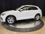 Used 2024 Audi Q5 e Premium w/ Convenience Package image 4