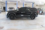 Used 2023 GMC Acadia SLE w/ Driver Convenience Package image 5