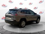 Used 2019 Jeep Cherokee Latitude w/ Cold Weather Group image 2
