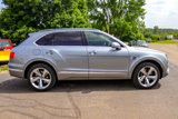Used 2017 Bentley Bentayga image 2