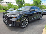 Certified 2025 Audi Q8 Prestige image 3