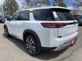 New 2025 Nissan Pathfinder Platinum image 3