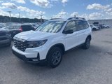 Used 2025 Honda Passport TrailSport image 2