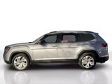 Used 2021 Volkswagen Atlas SE w/ Panoramic Sunroof Package image 2
