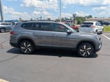 New 2025 Volkswagen Atlas SE image 4