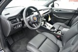 Used 2025 Porsche Macan image 4