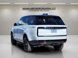 New 2025 Land Rover Range Rover Long Wheelbase SE image 4