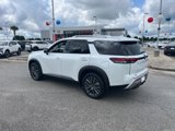New 2025 Nissan Pathfinder SL w/ SL Premium Package image 4
