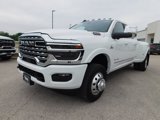 New 2025 RAM 3500 Limited image 4