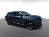 Used 2024 Kia Sorento S image 2