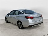 Used 2022 Nissan Versa SV image 3