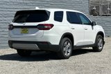 New 2025 Honda Pilot EX-L image 3