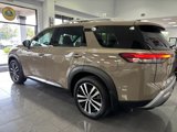 Used 2024 Nissan Pathfinder Platinum image 3