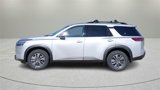New 2025 Nissan Pathfinder SV w/ SV Premium Package image 4