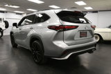 Certified 2024 Toyota Highlander XSE image 5