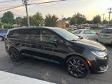 Used 2019 Chrysler Pacifica Touring Plus w/ S Appearance Package image 4