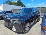 Used 2025 BMW X7 xDrive40i w/ Premium Package image 2